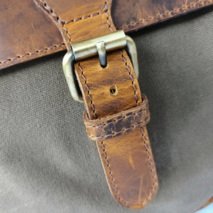 Canvas Hunter Brown Leather Laptop Bag